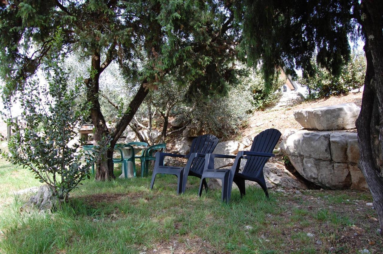 ז'ואיוז Village De Gites Mas De La Bastide מראה חיצוני תמונה
