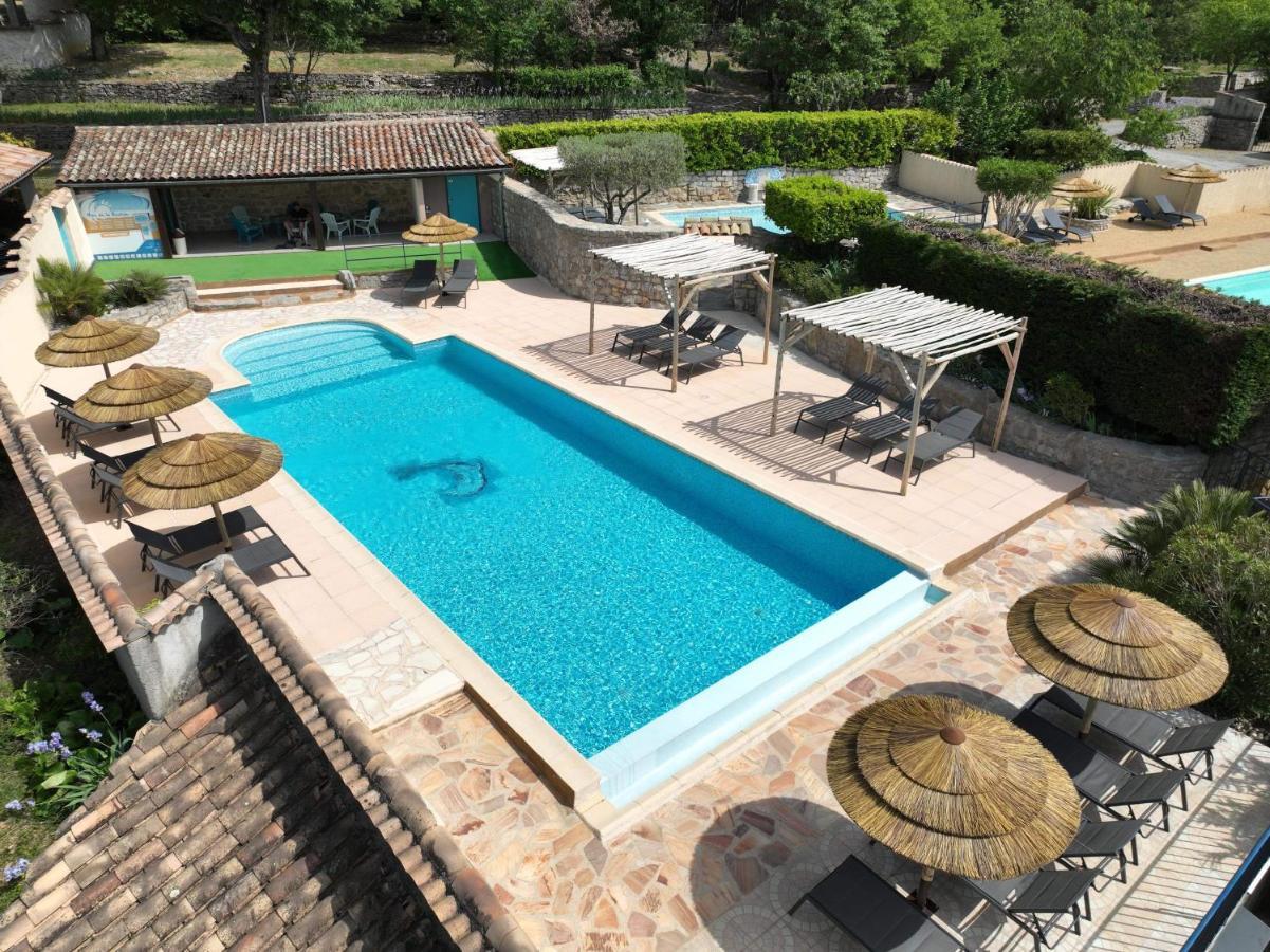 ז'ואיוז Village De Gites Mas De La Bastide מראה חיצוני תמונה