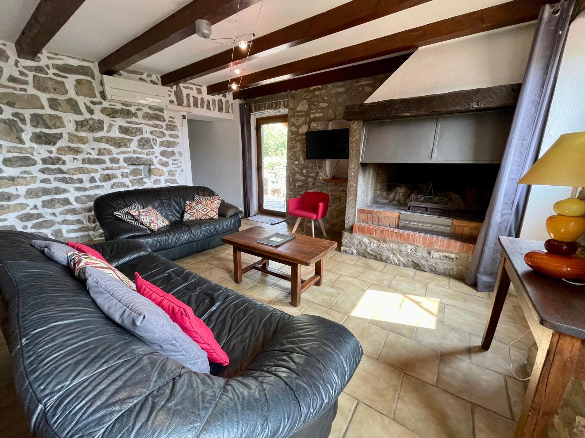 ז'ואיוז Village De Gites Mas De La Bastide מראה חיצוני תמונה